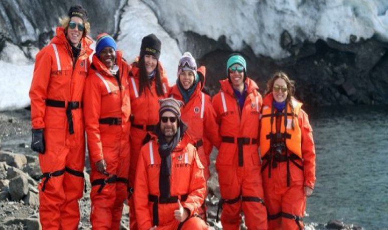 expedición en la Antártida grupal