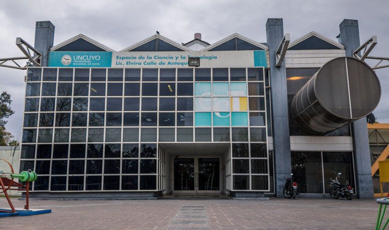 La Facultad De Ciencias Exactas Y Naturales De La Uncuyo